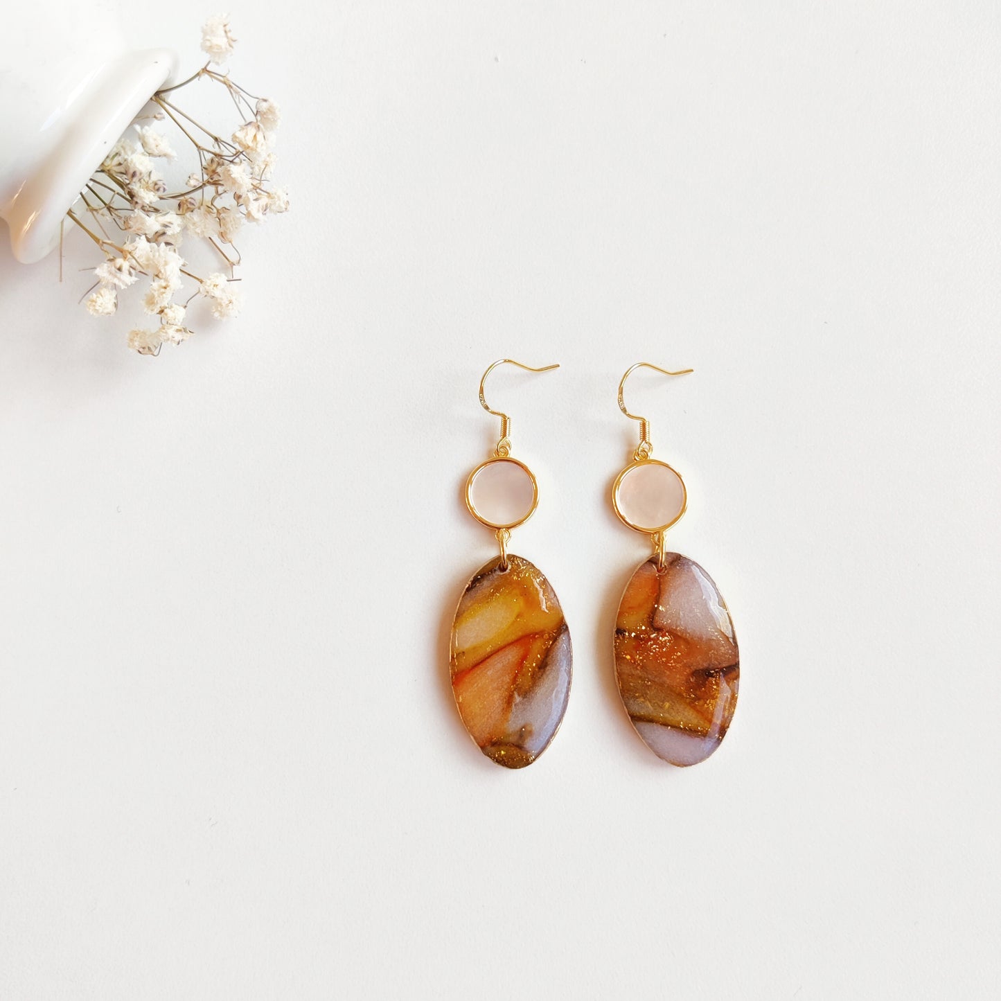 Boucles d'oreilles orange "effet marbré"