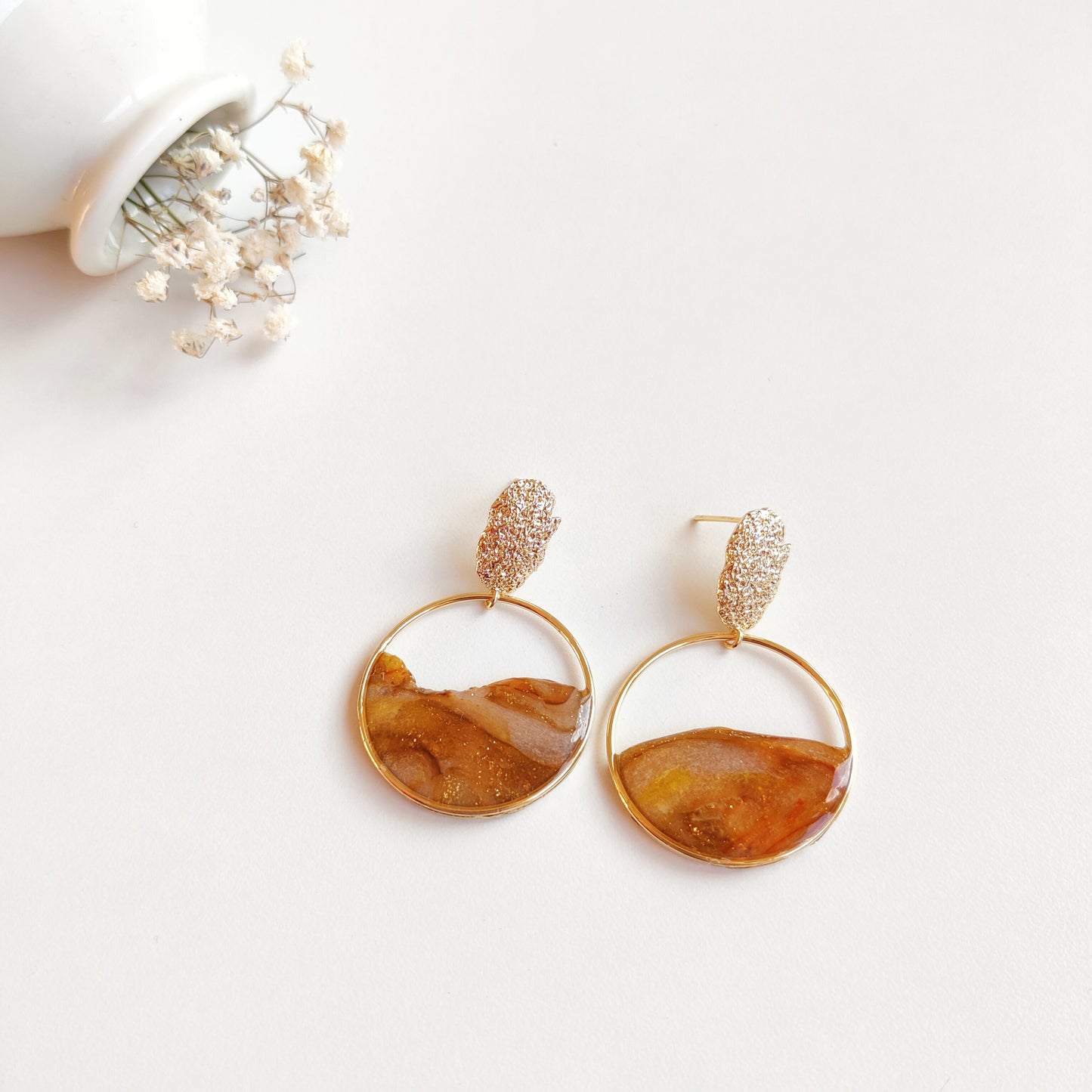 Boucles d'oreilles orange "effet marbré"