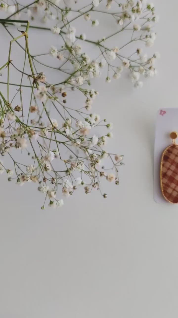 Autumn Polymer clay earrings | Artisanal | Handmade | Jewellery | Minimalist | Autumn | Polymer Clay | Dangle Earrings oval