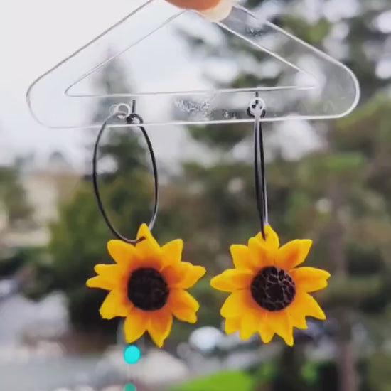 Sunflower Clay Earrings | Flower Earrings | Clay Earrings | Floral Earrings | Aesthetic Earrings | Statement Earrings  | Elegant Earrings