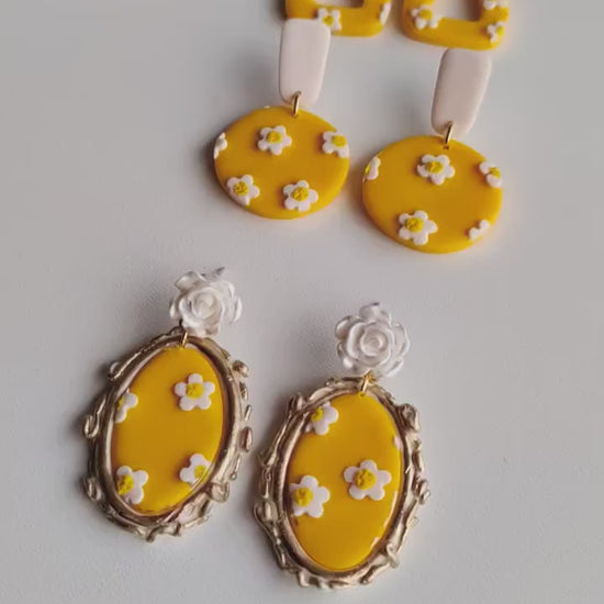 Polymer Clay Earrings | Flower Earrings | Clay Earrings | Floral Earrings | Aesthetic Earrings | Statement Earrings  | Elegant Earrings