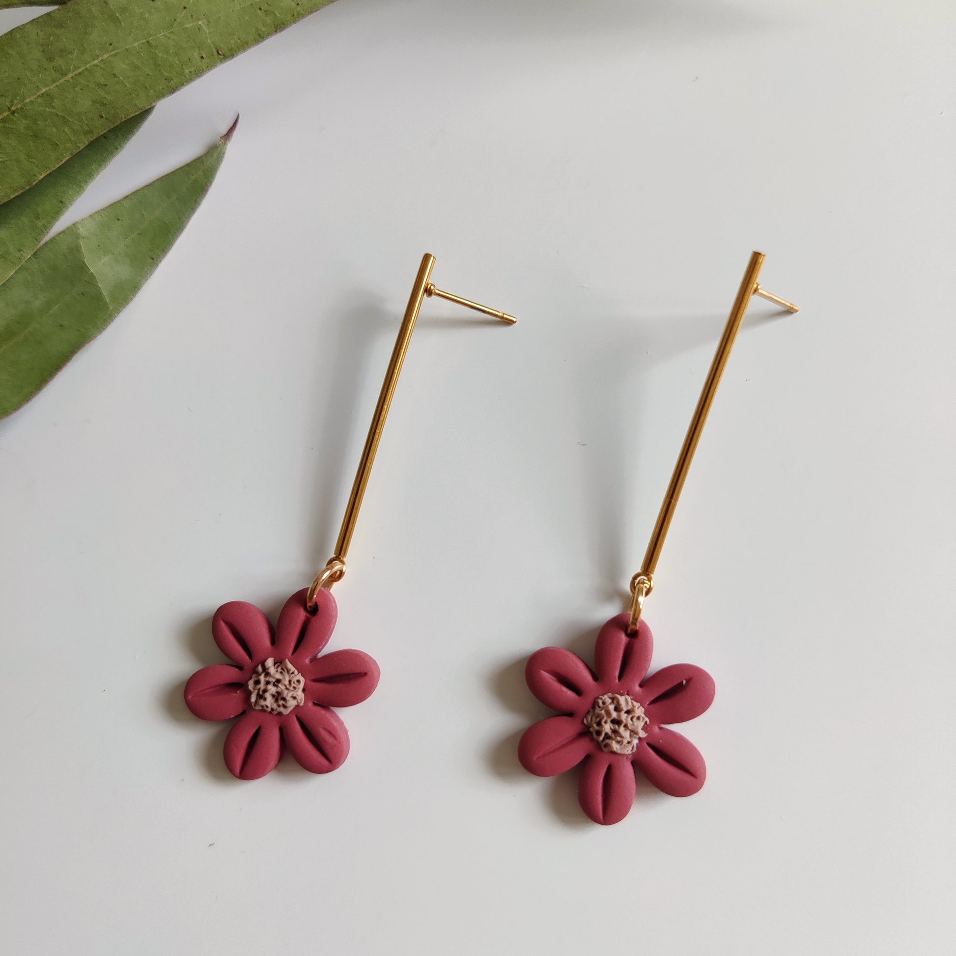 LENA | Elegant minimalist earring | Polymer clay earrings | Artisanal | Handmade | Jewellery | Handmade | Floral Polymer Clay | Earrings