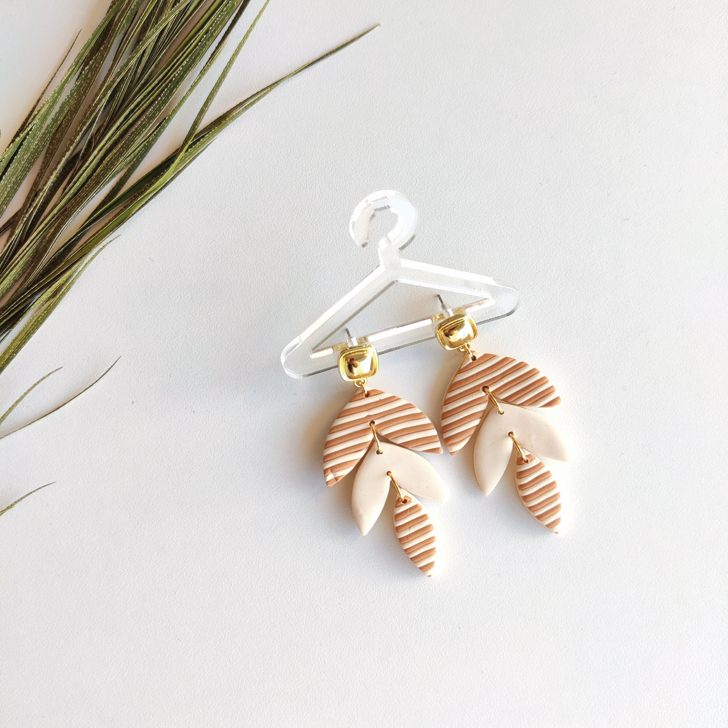 ELINA | Polymer clay earrings | Artisanal | Handmade | Jewellery | Minimalist | Autumn | Polymer Clay | Dangle Earrings
