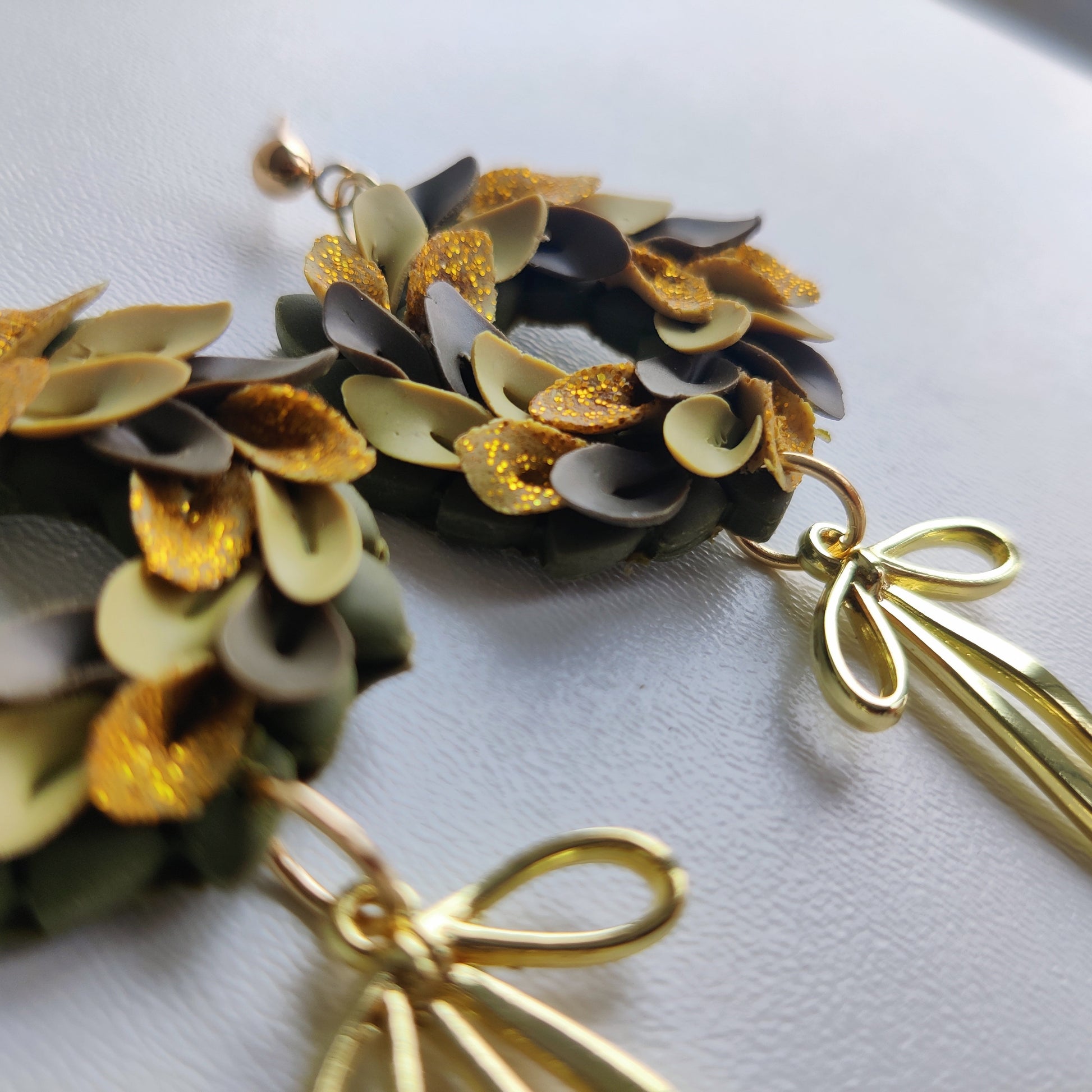 Christmas Earrings | Christmas Wreath Earrings | Polymer Clay Earrings | Holiday Earrings | Gifts for Her | Poinsettia Earrings