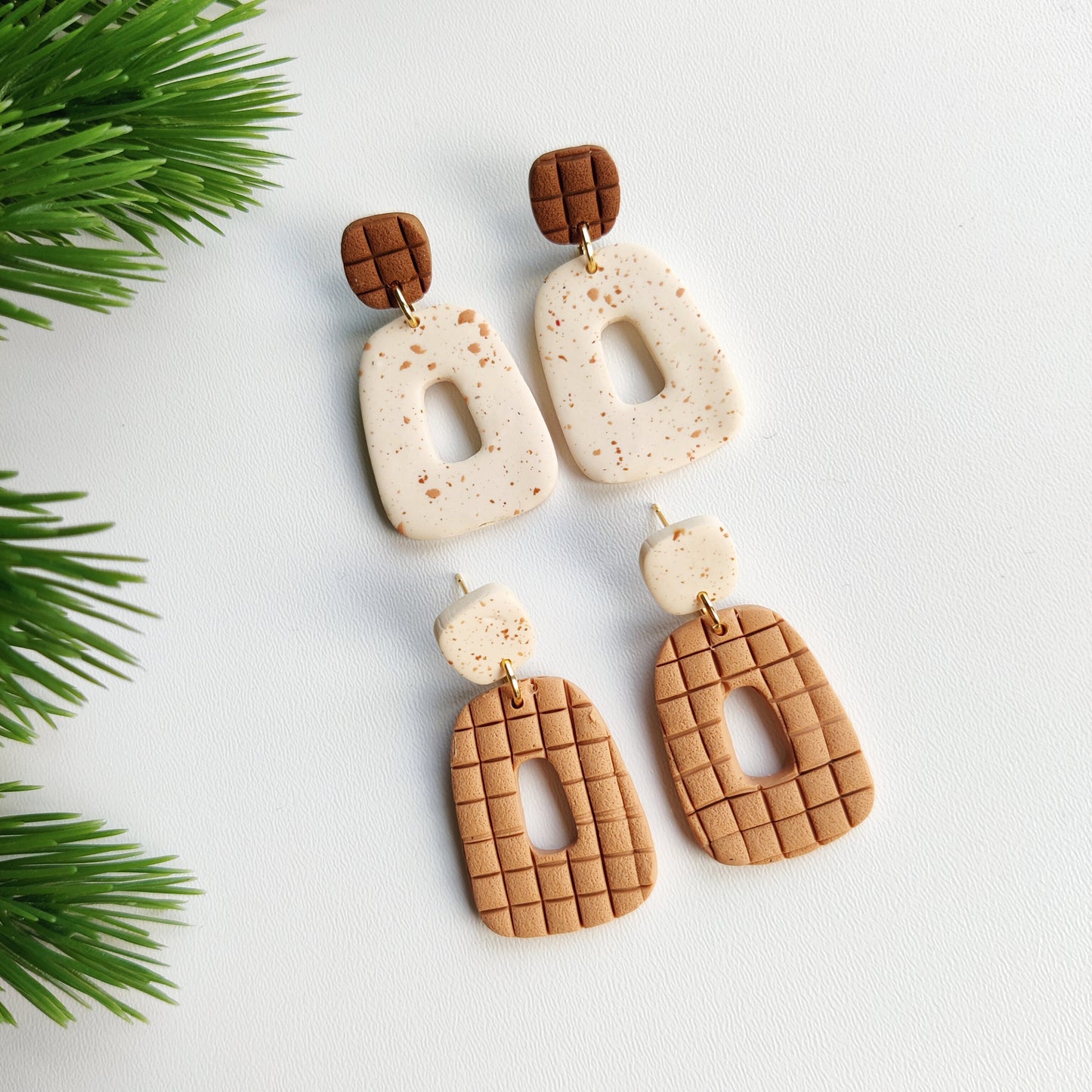 Retro earrings | Polymer clay earrings | Artisanal | Handmade | Jewellery | Minimalist | Christmas | Polymer Clay | Dangle Earrings