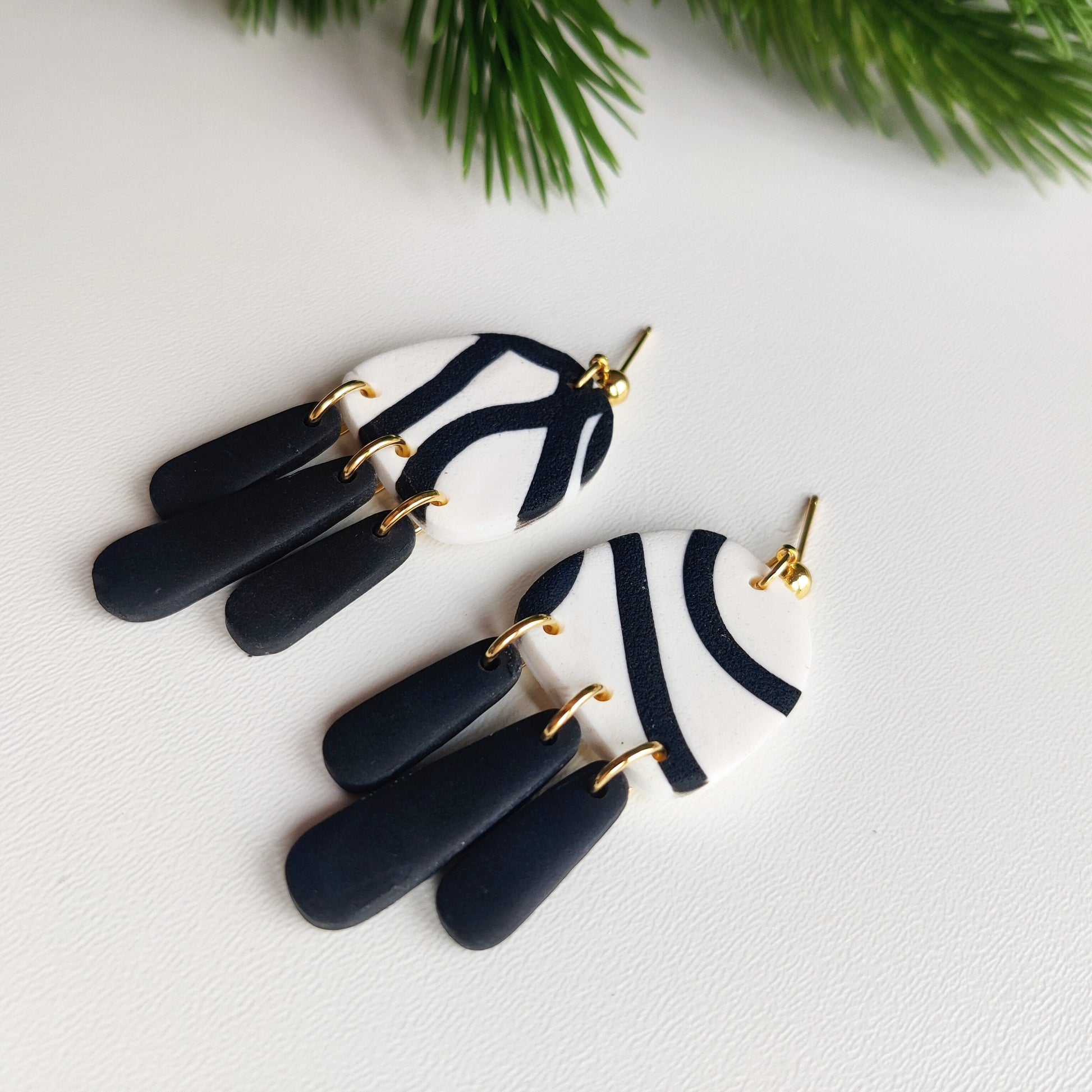 Minimalist Earrings | Polymer clay earrings | Artisanal | Handmade | Jewellery | Minimalist | Christmas | Polymer Clay | Dangle Earrings| UK