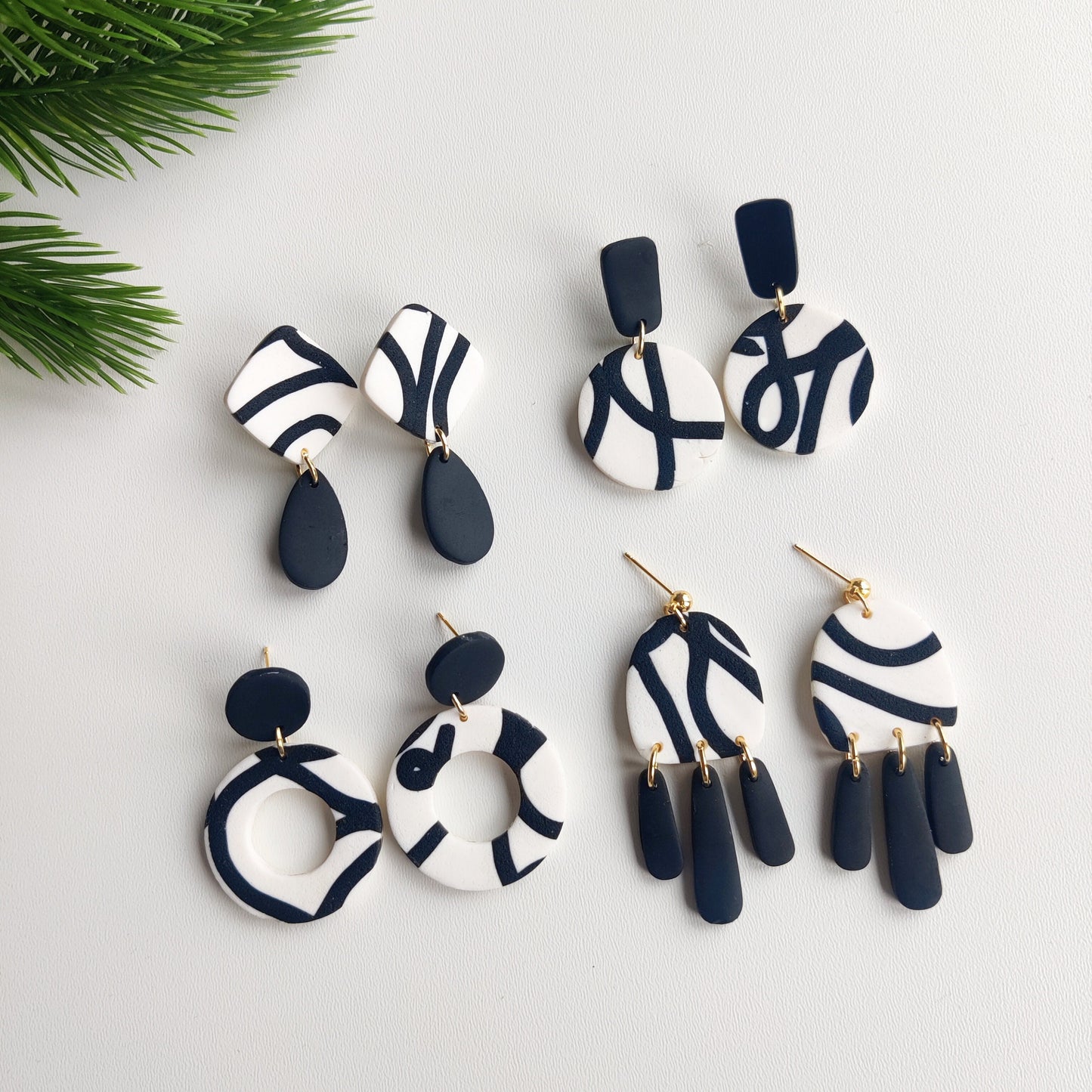 Minimalist Earrings | Polymer clay earrings | Artisanal | Handmade | Jewellery | Minimalist | Christmas | Polymer Clay | Dangle Earrings| UK