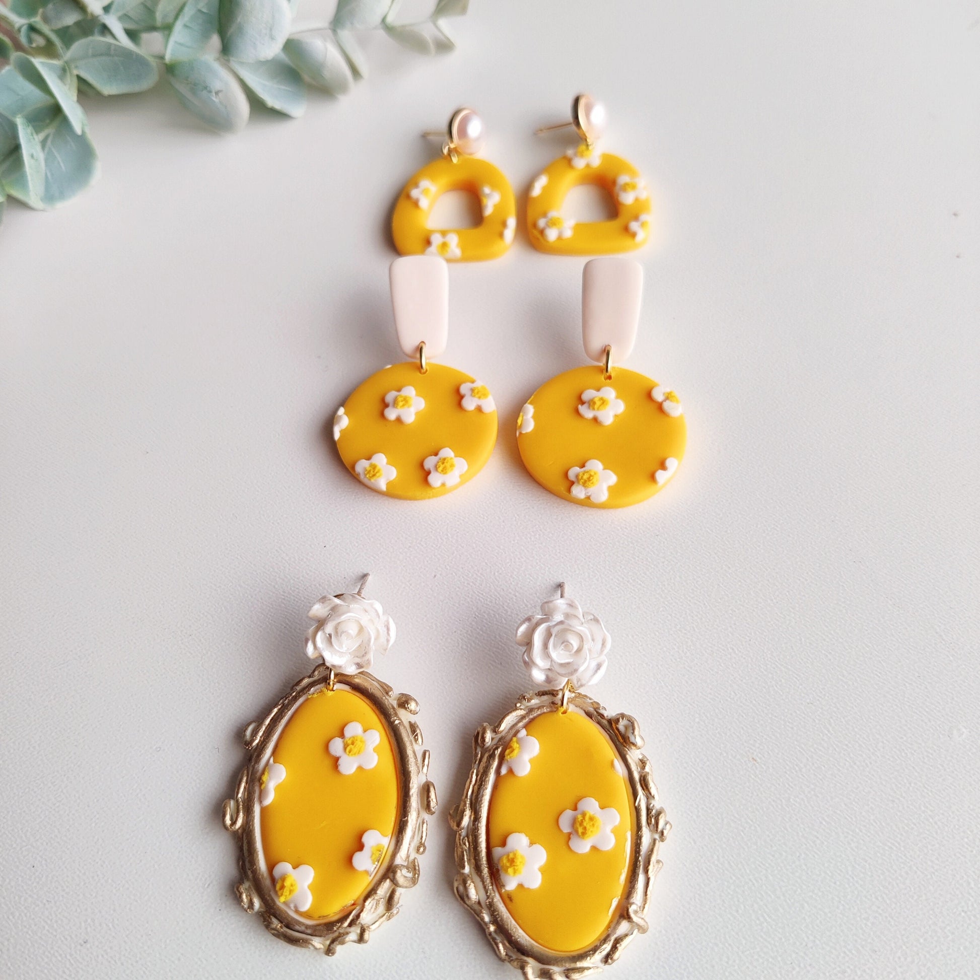 Polymer Clay Earrings | Flower Earrings | Clay Earrings | Floral Earrings | Aesthetic Earrings | Statement Earrings | Elegant Earrings