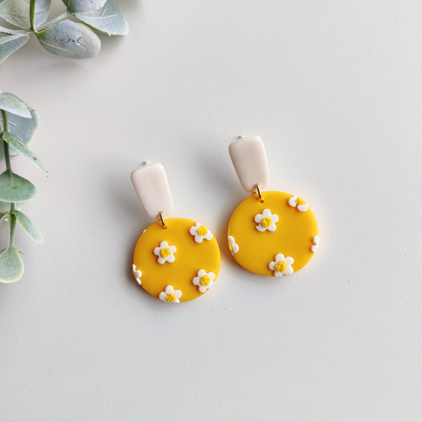 Polymer Clay Earrings | Flower Earrings | Clay Earrings | Floral Earrings | Aesthetic Earrings | Statement Earrings | Elegant Earrings