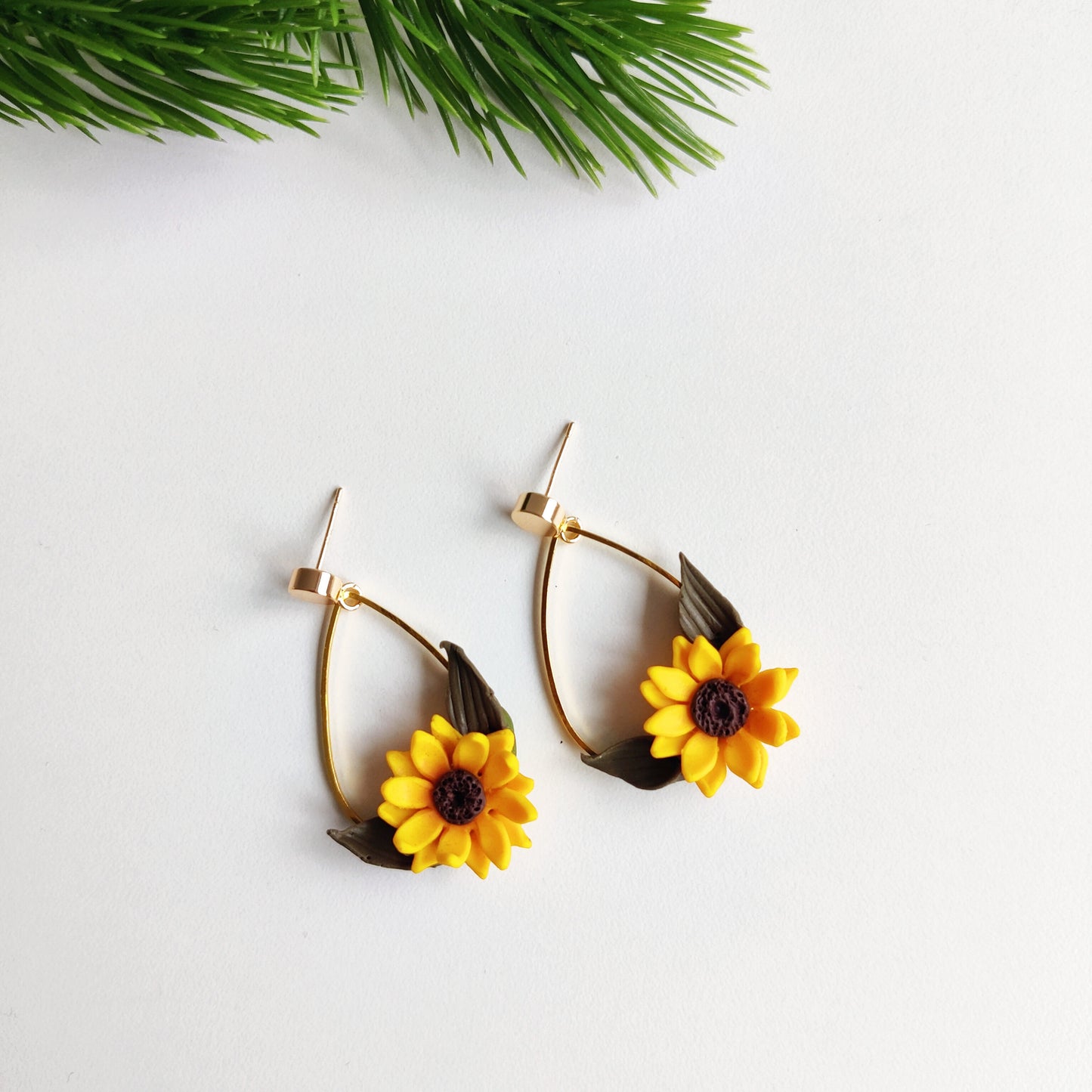 Sunflower Clay Earrings | Flower Earrings | Clay Earrings | Floral Earrings | Aesthetic Earrings | Statement Earrings | Elegant Earrings