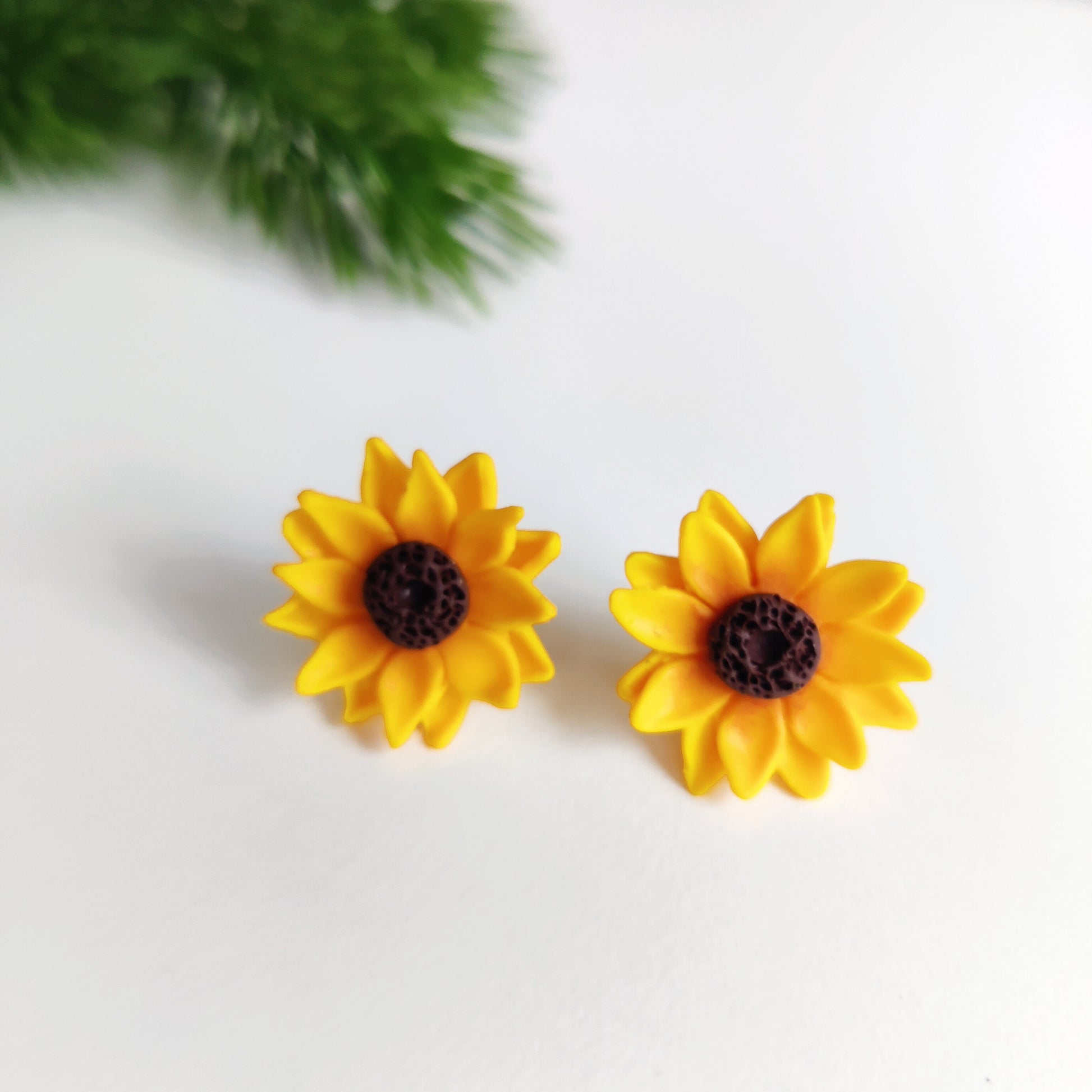 Sunflower Clay Earrings | Flower Earrings | Clay Earrings | Floral Earrings | Aesthetic Earrings | Statement Earrings | Elegant Earrings